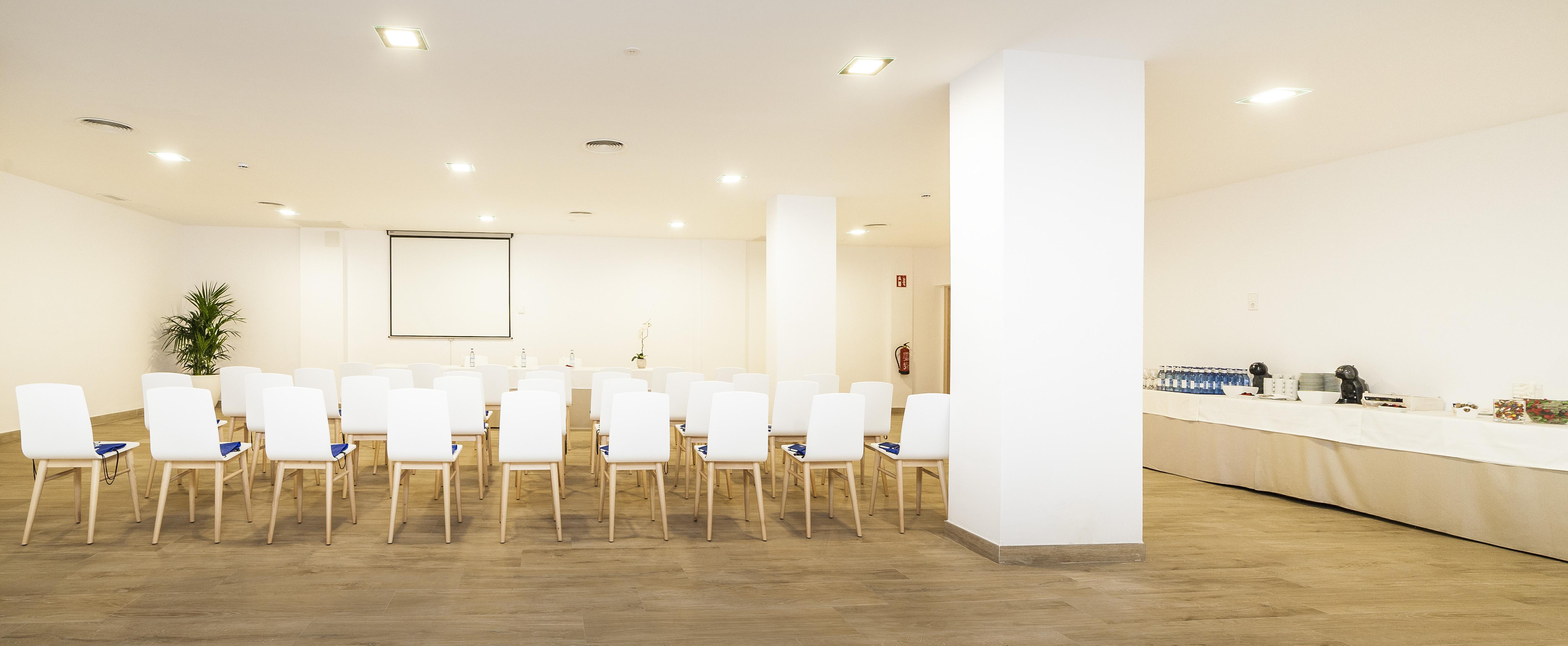 Globales Mimosa Hotel Palmanova Екстериор снимка