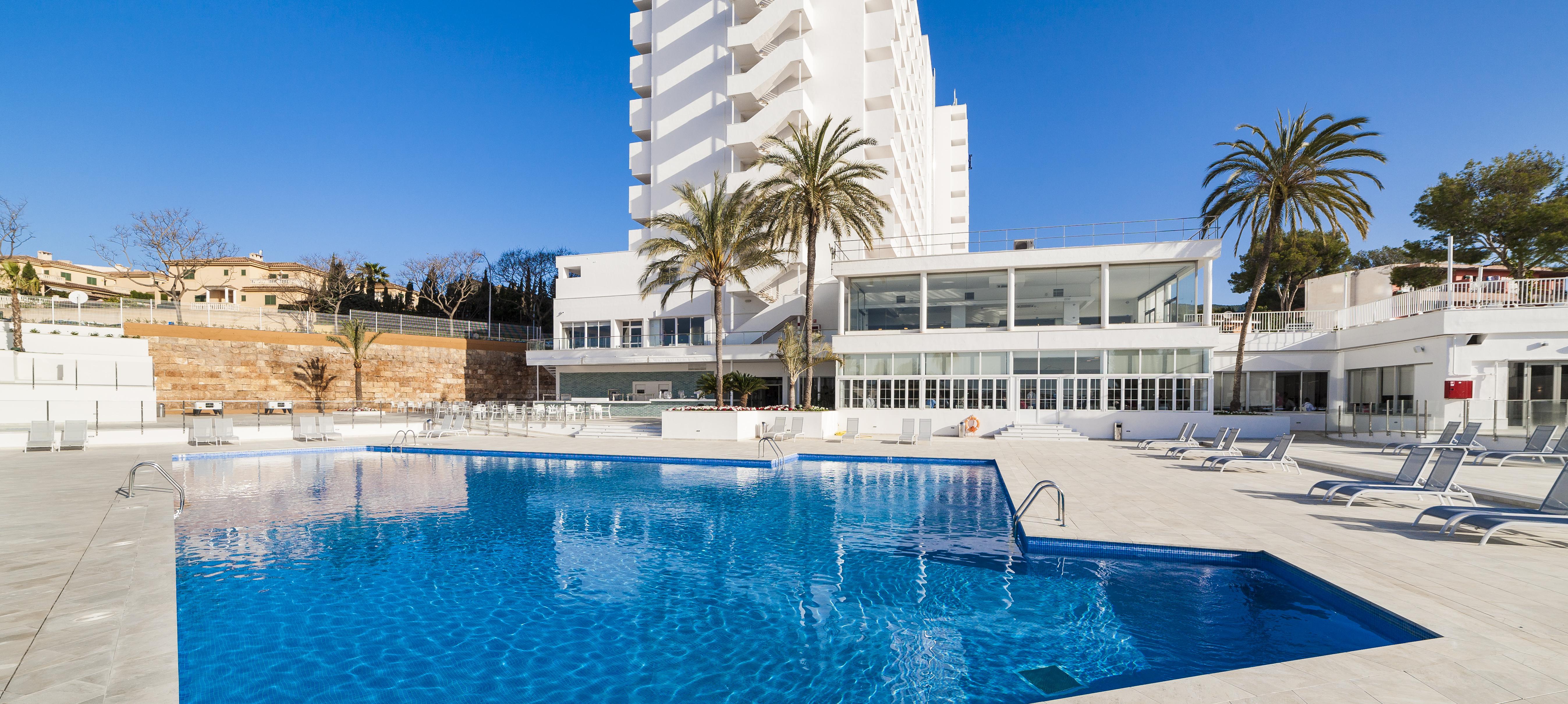 Globales Mimosa Hotel Palmanova Екстериор снимка