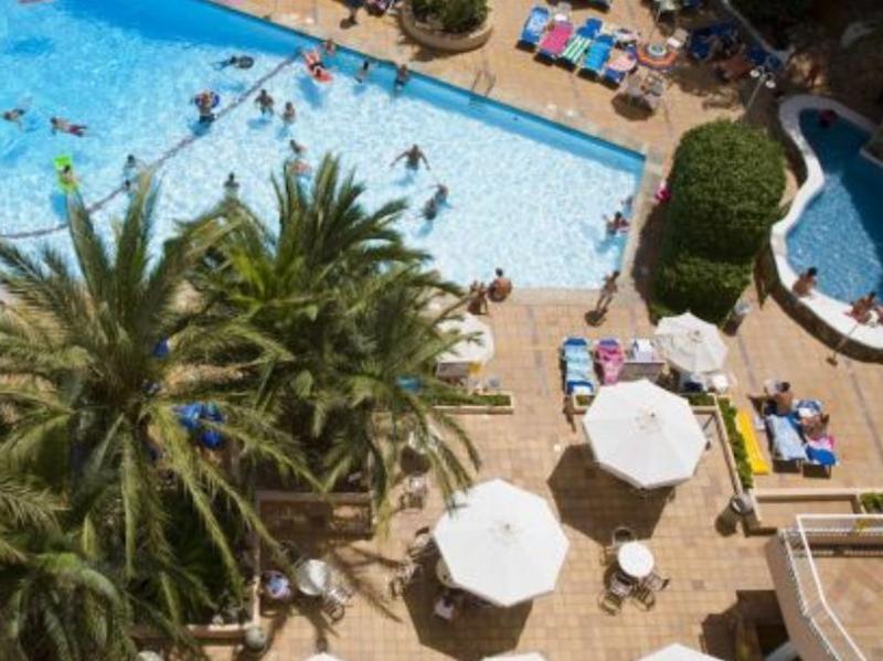 Globales Mimosa Hotel Palmanova Екстериор снимка