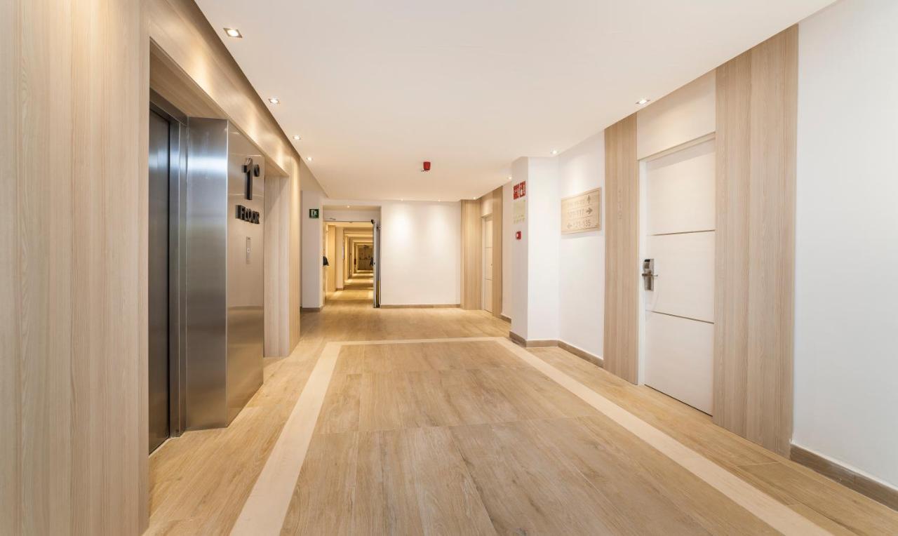 Globales Mimosa Hotel Palmanova Екстериор снимка